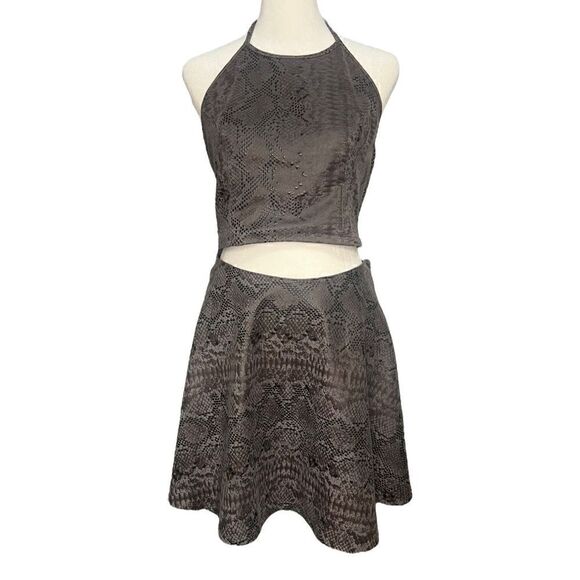 Guess Snakeskin Faux Leather 2-Piece Set - Women’s M - Picture 1 of 10
